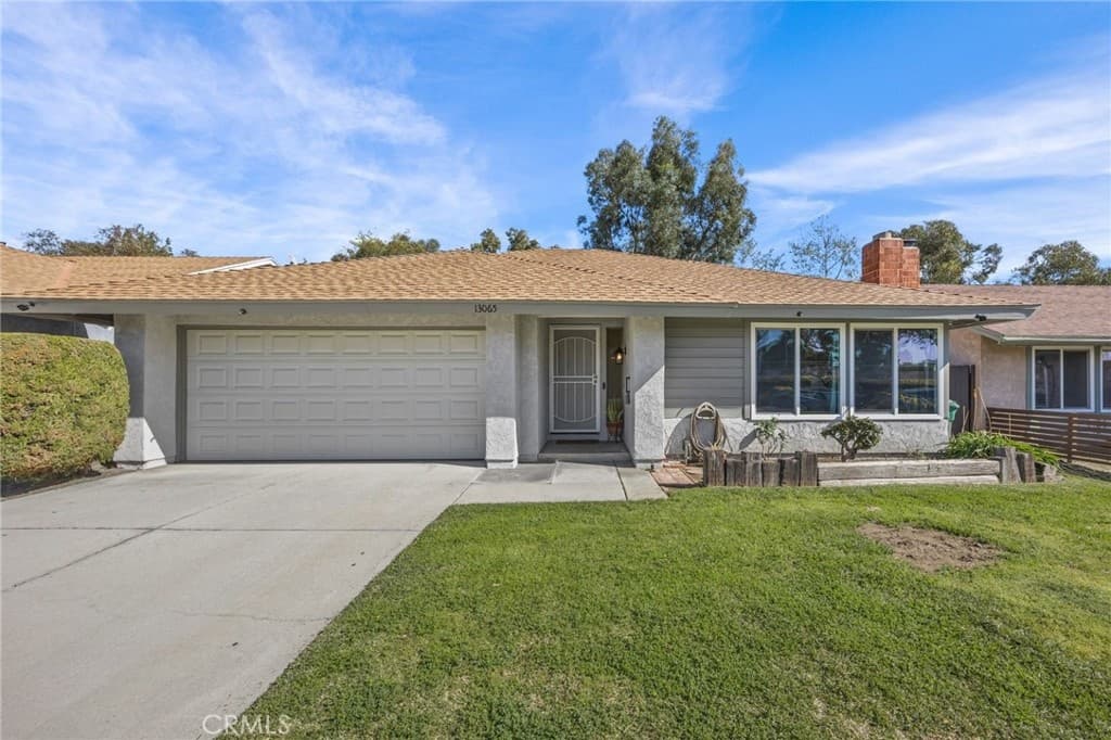 13065 SAN CLEMENTE LN - Photo 2