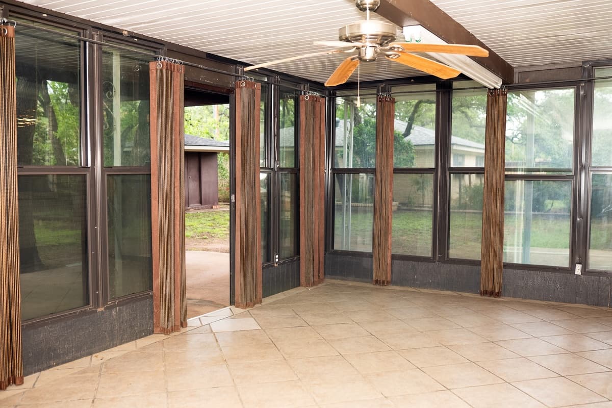 515 CRESTWOOD DR - Photo 30