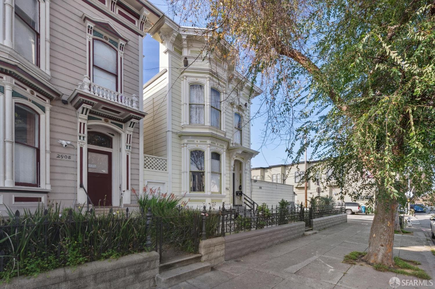 2906 FOLSOM ST - Photo 1